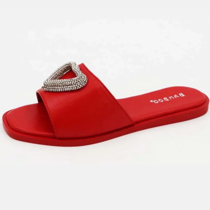 Collection de sandales à strass rouges LOVE